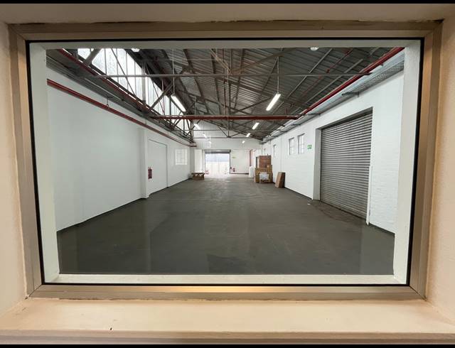 228M² WAREHOUSE TO LET IN MAITLAND